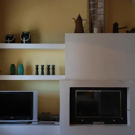 Villa Ismini, Città di Skiathos